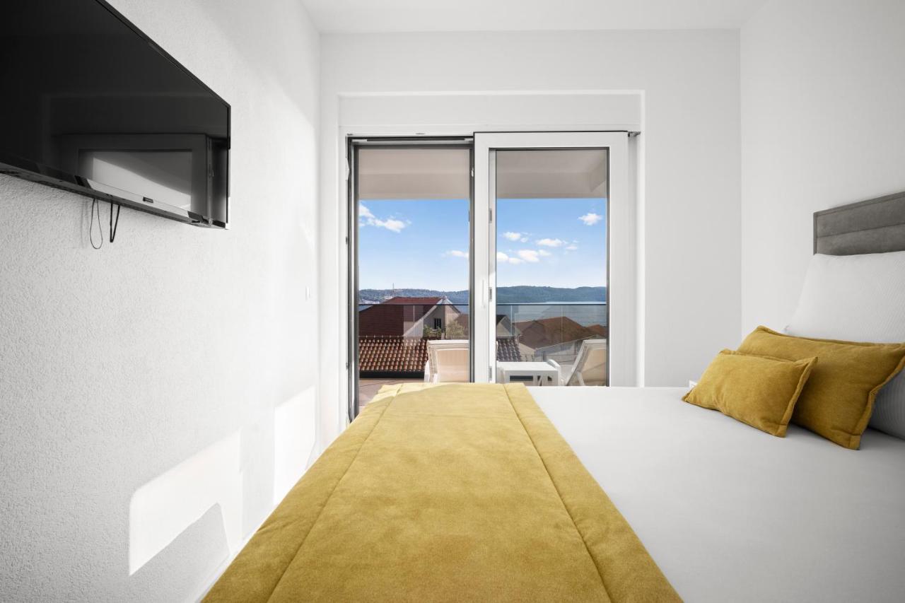 Adriatic Garden Apartments Okrug Gornji Ngoại thất bức ảnh