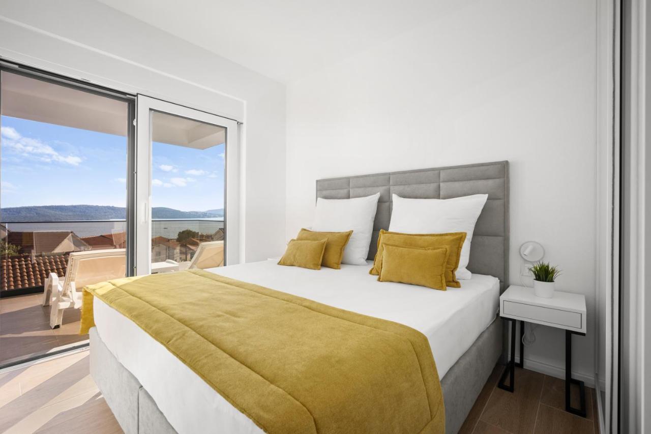Adriatic Garden Apartments Okrug Gornji Ngoại thất bức ảnh