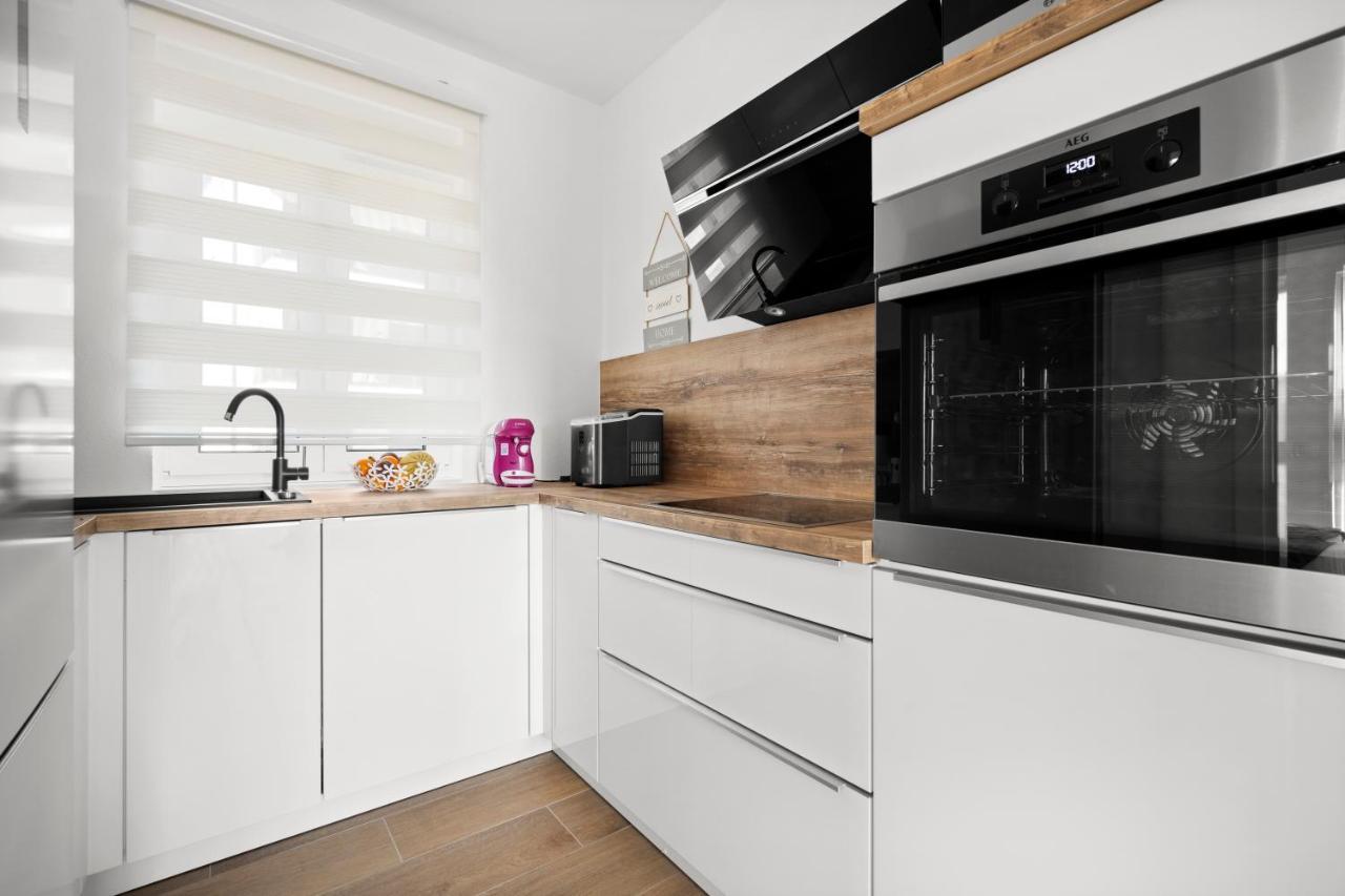 Adriatic Garden Apartments Okrug Gornji Ngoại thất bức ảnh