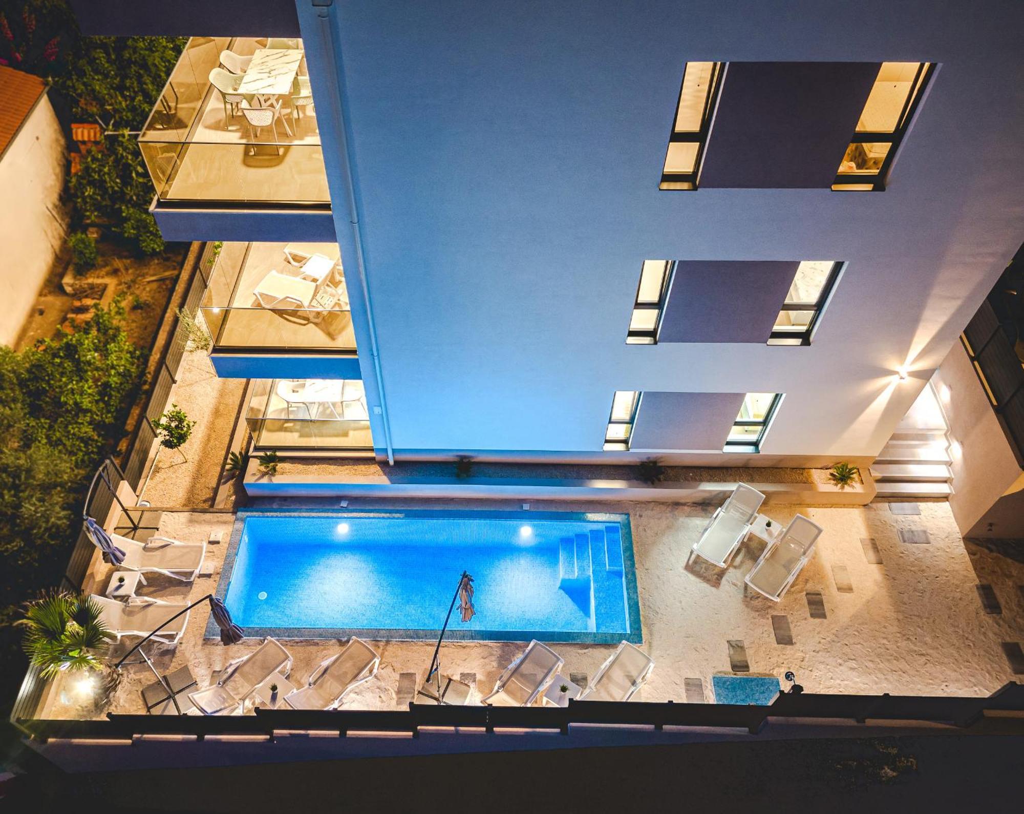 Adriatic Garden Apartments Okrug Gornji Ngoại thất bức ảnh
