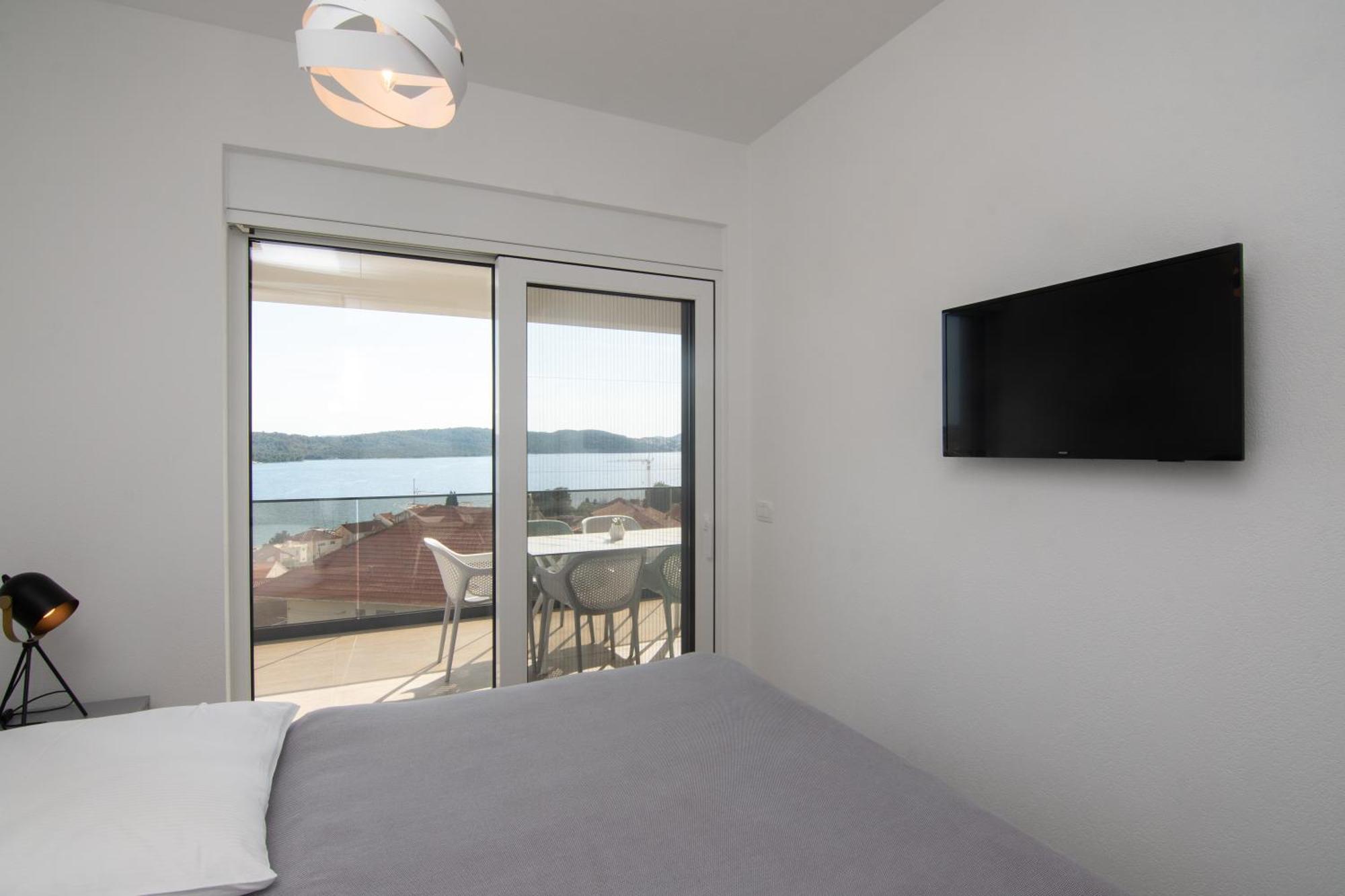 Adriatic Garden Apartments Okrug Gornji Ngoại thất bức ảnh