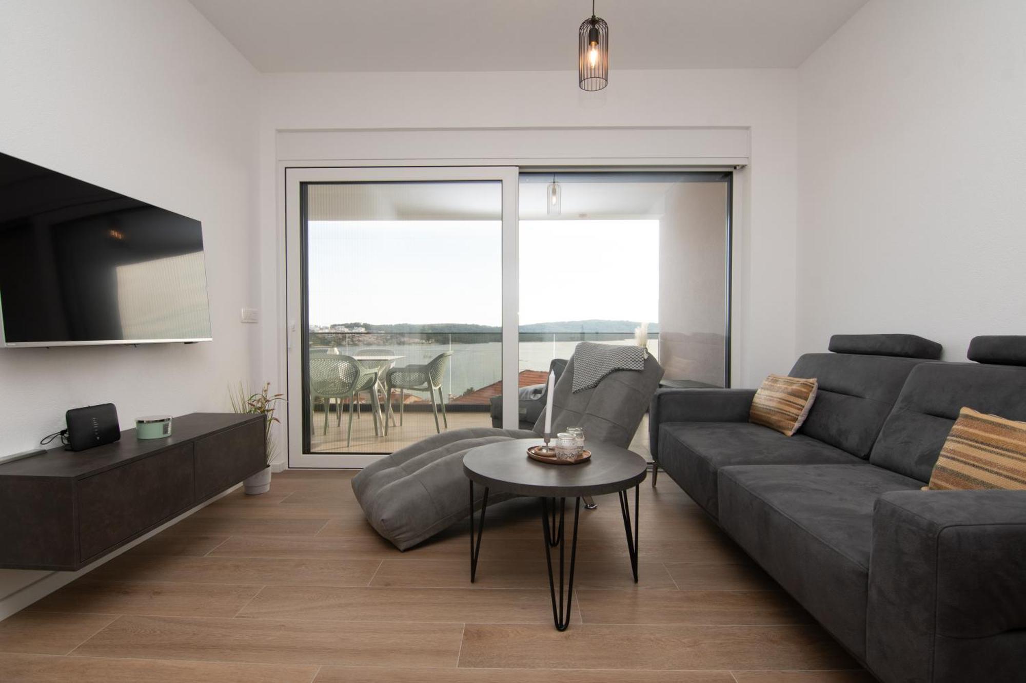 Adriatic Garden Apartments Okrug Gornji Ngoại thất bức ảnh